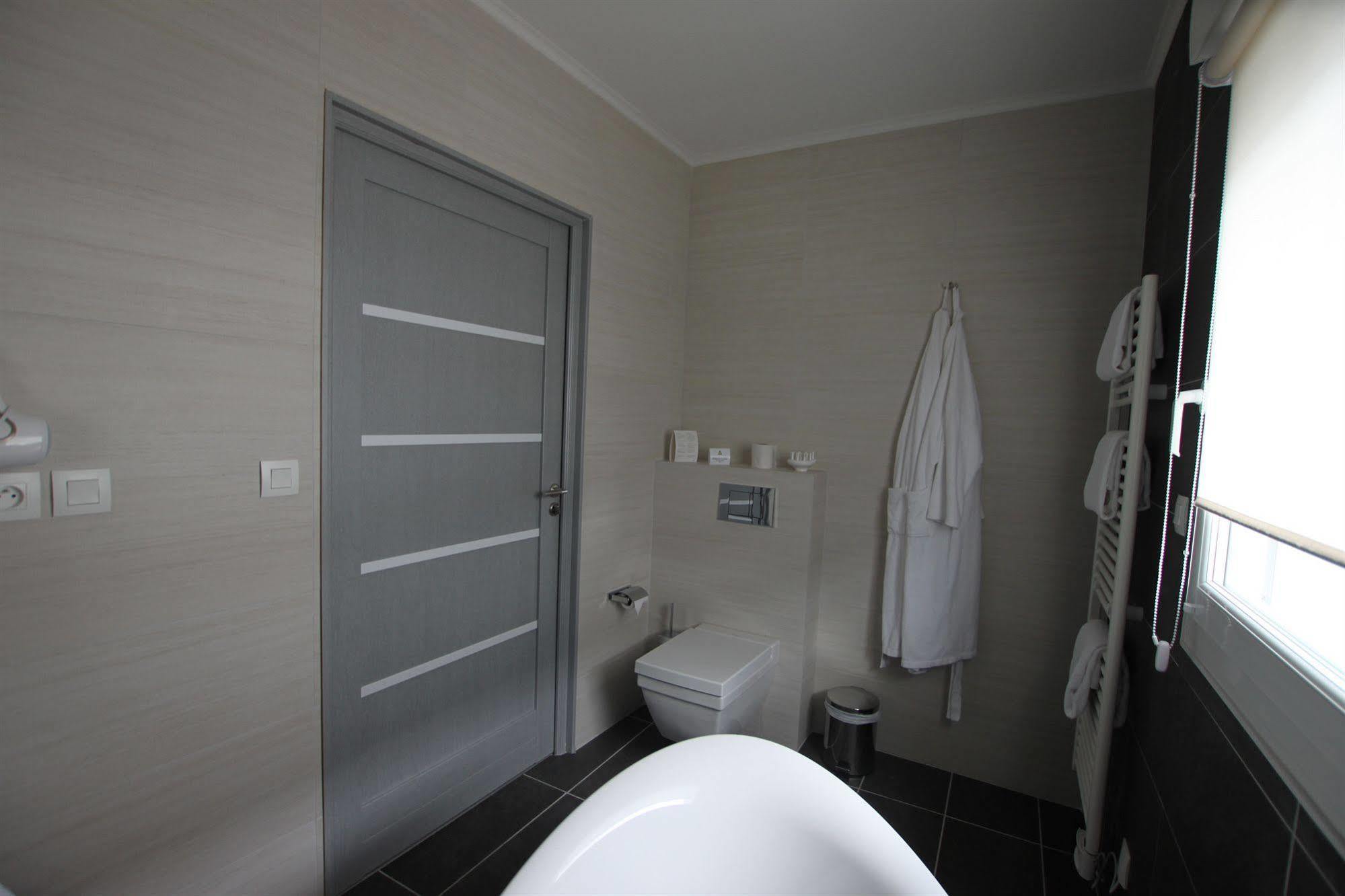 Hotel Le Cheval Blanc Quend-Plage Exterior photo